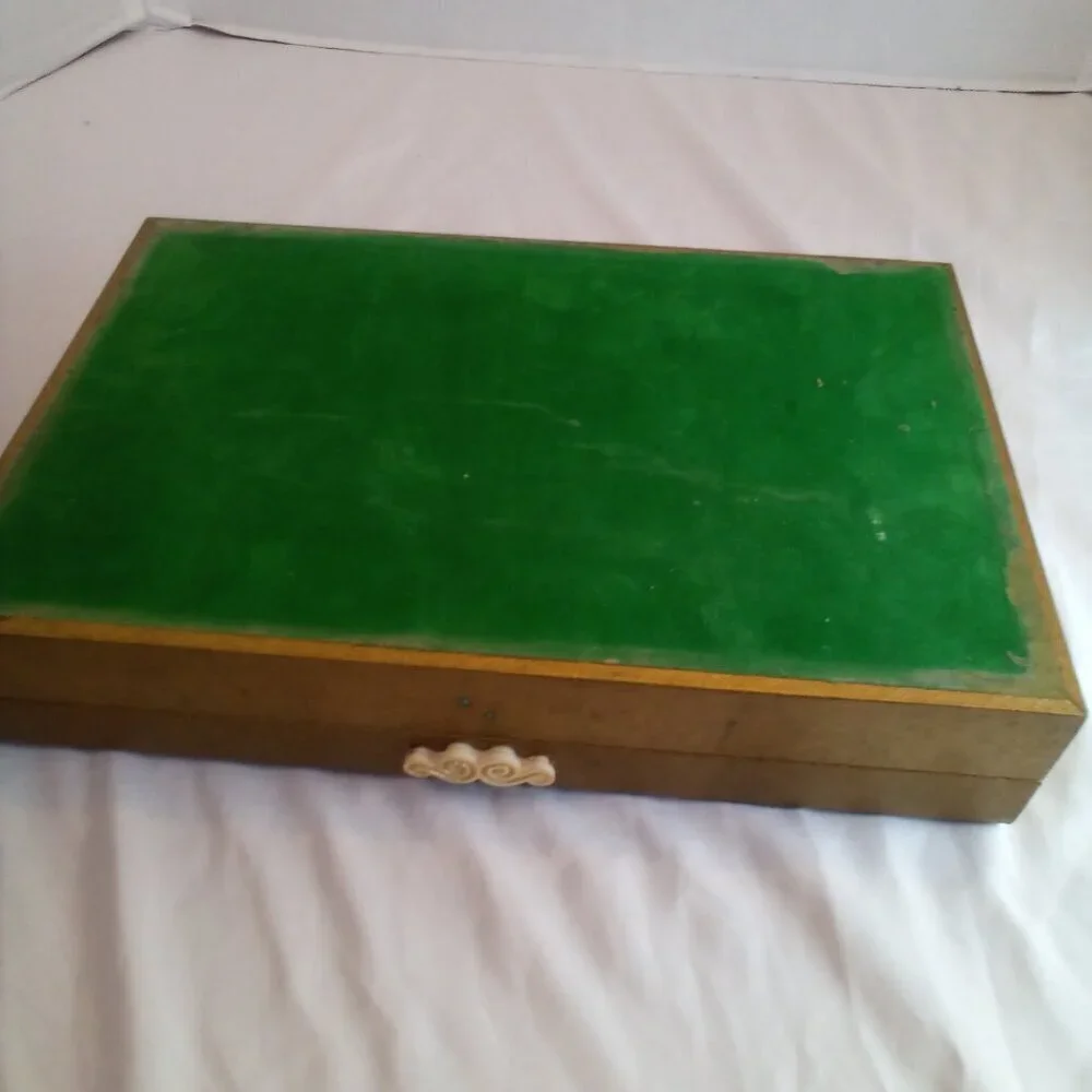 Vintage Jewlery Box Wood Padded Top Felt Lined Gold Color 12
